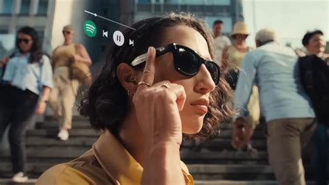 Woman using smart glasses while walking through the city